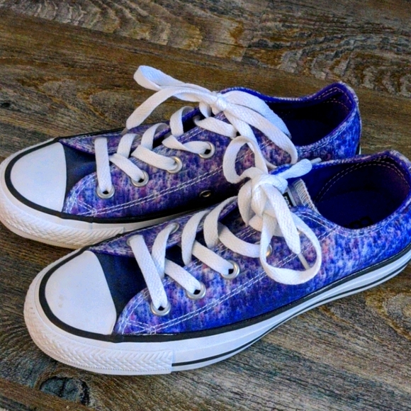 Converse Shoes - Converse shoes